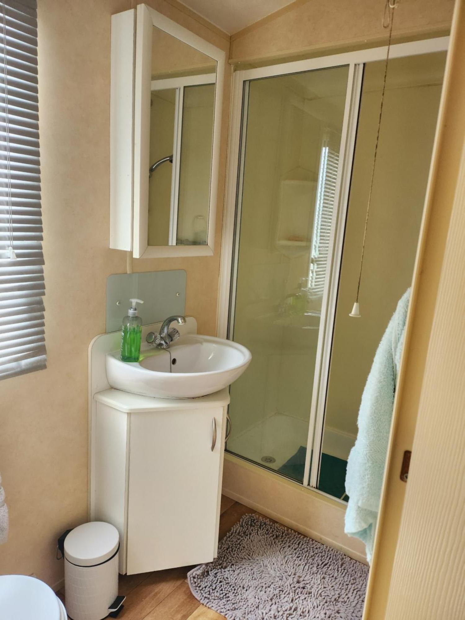 Camping Promenade 3mins Fantasy Island On The Min 3 Nights 6 Berth *