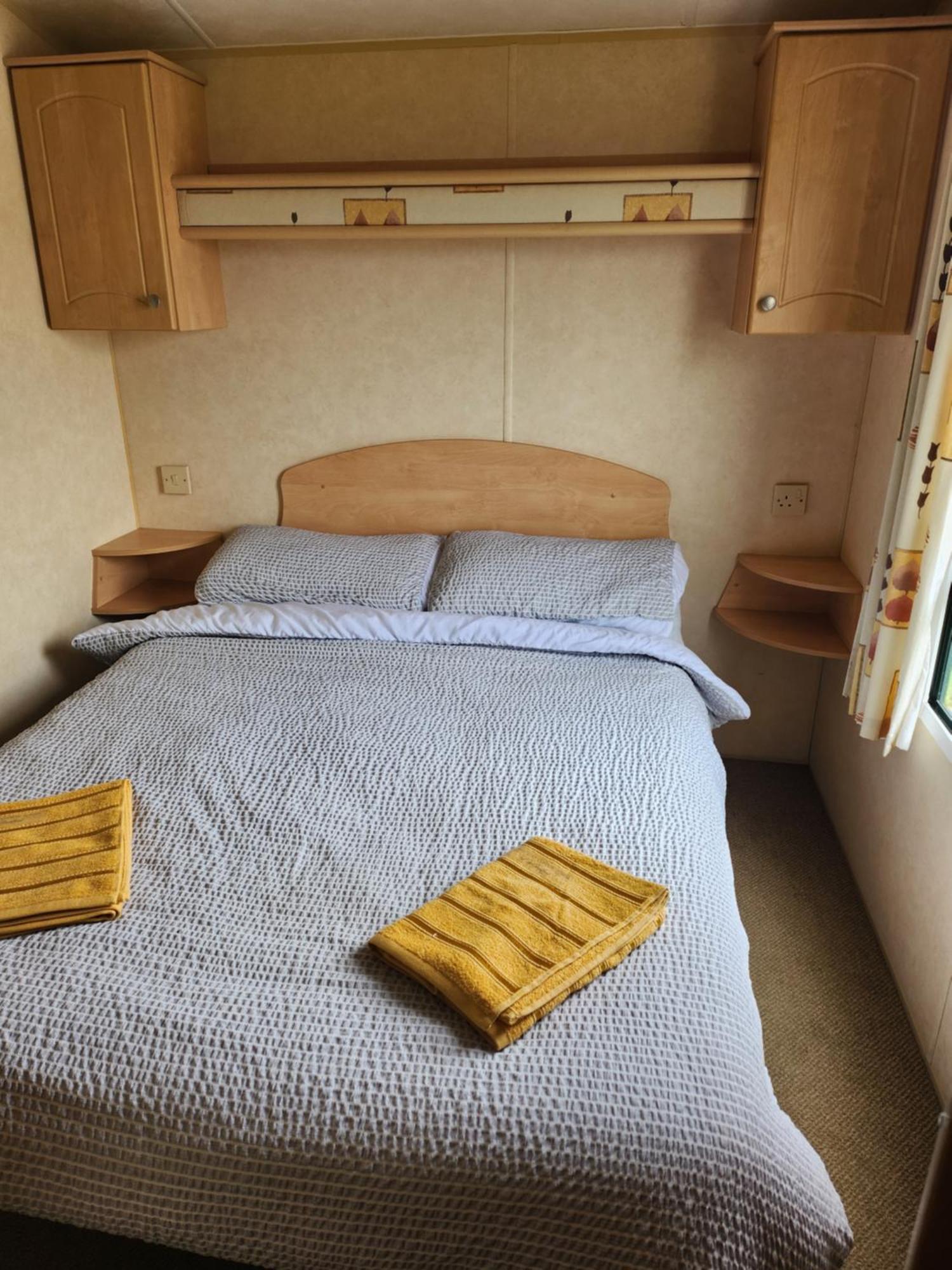 Promenade 3mins Fantasy Island On The Min 3 Nights 6 Berth Campsite